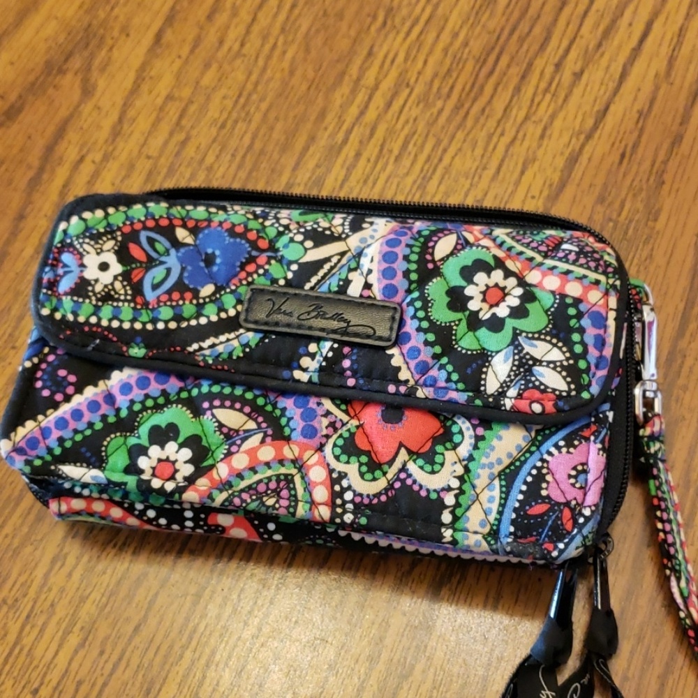 Crossbody smart phone wallet